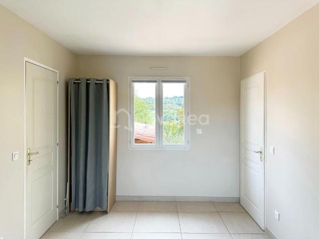 Maison 5 pièces, 107 m² à louer à Gan 64290