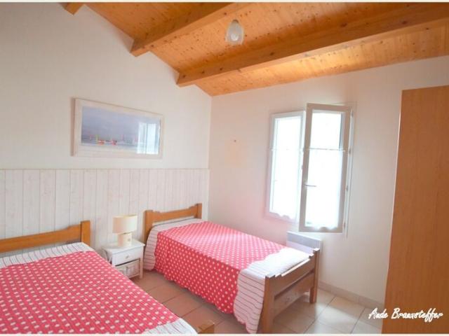 Maison 5 pièces, 107 m² à louer à Saint Martin de Ré 17410
