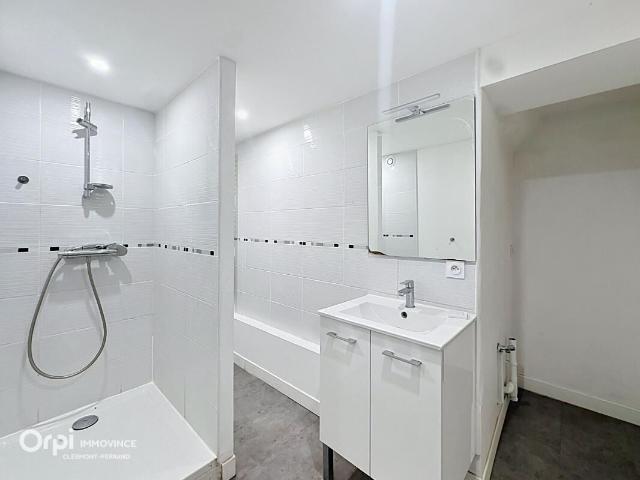 Maison 5 pièces, 108 m² à louer à Clermont Ferrand 63000