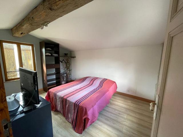 Maison 5 pièces, 100 m² à louer à Meilhan sur Garonne 47180