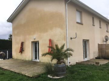 Maison 5 pièces, 100 m² à louer à Ambarès et Lagrave 33440