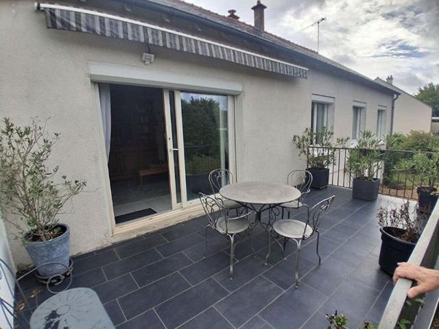 Maison 5 pièces, 100 m² à louer à Cheillé 37190