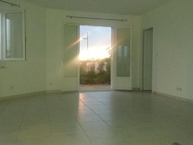 Maison 5 pièces, 100 m² à louer à Gallargues le Montueux 30660