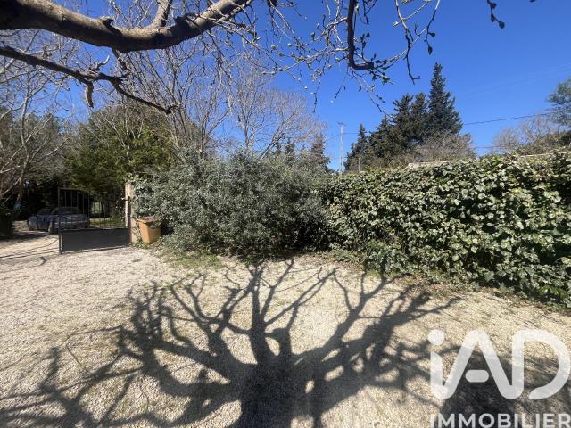 Maison 5 pièces, 100 m² à louer à Lourmarin 84160