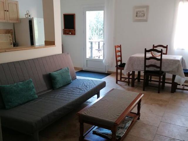 Maison 5 pièces, 100 m² à louer à Venasque 84210