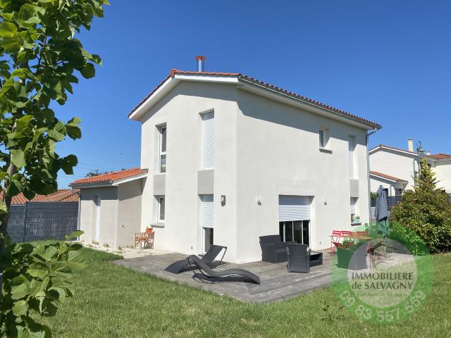 Maison 5 pièces 101 m²