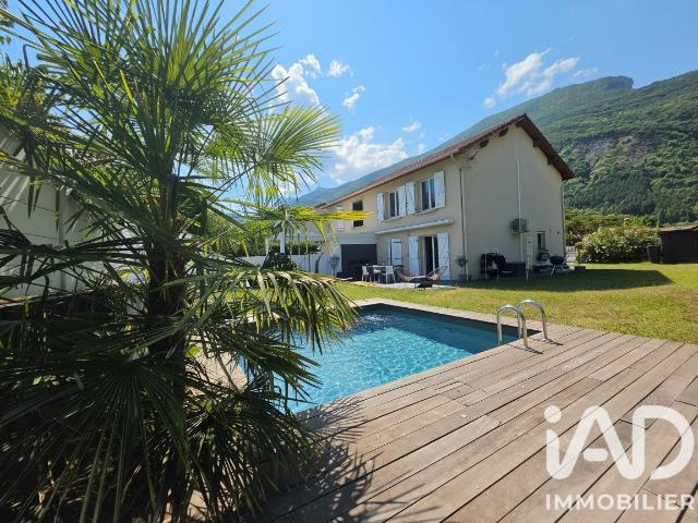 Maison 5 pièces 101 m²
