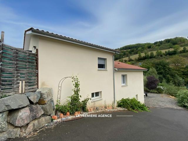 Maison 5 pièces 145 m²