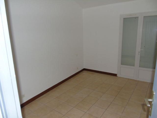 Maison 5 pièces, 101 m² à louer à Oradour 16140