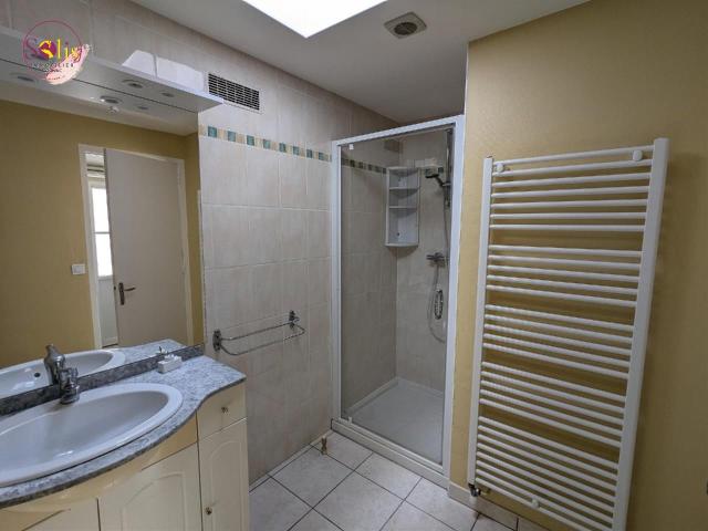 Maison 5 pièces, 101 m² à louer à Cognac 16100