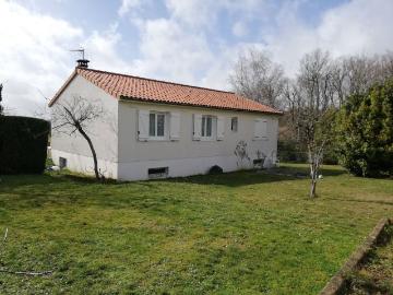 Maison 5 pièces, 101 m² à louer à Fontaine le Comte 86240