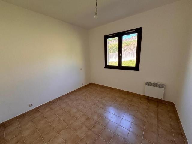 Maison 5 pièces, 101 m² à louer à Saint Ambroix 30500