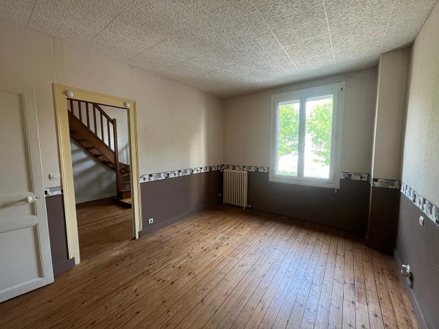 Maison 5 pièces, 103 m² à louer à Châtellerault 86100