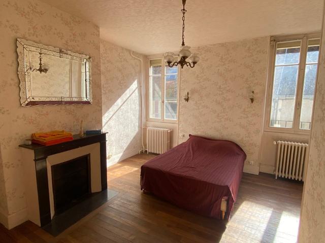 Maison 5 pièces, 103 m² à louer à La Charité sur Loire 58400