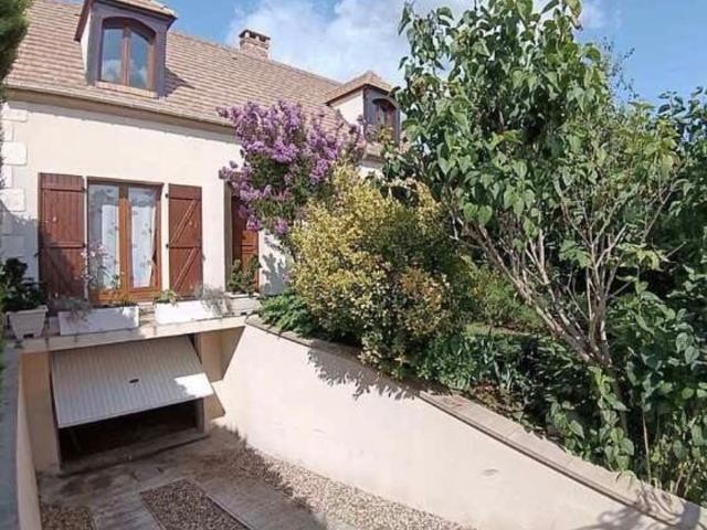 Maison 5 pièces, 114 m² à louer à Argenteuil 95100
