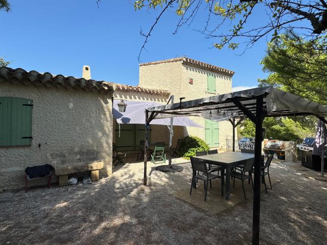 Maison 5 pièces, 114 m² à louer à Éguilles 13510