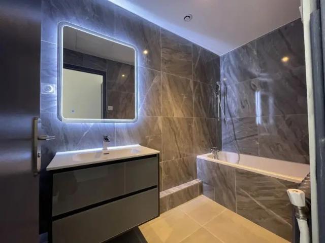 Maison 5 pièces, 116 m² à louer à Alès 30100