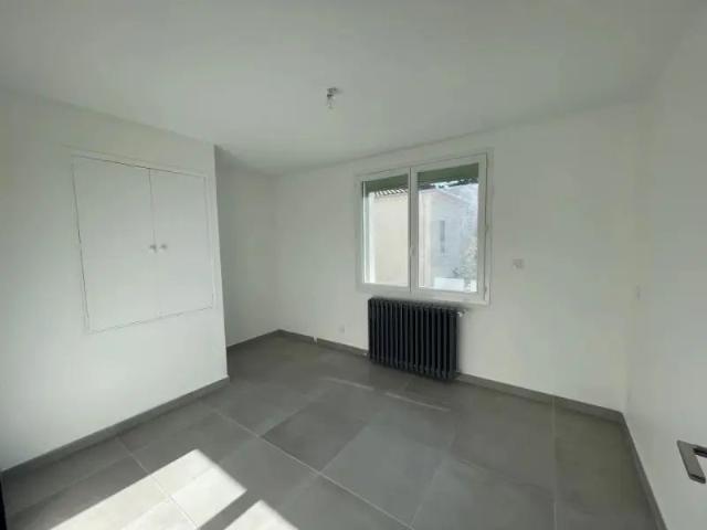 Maison 5 pièces, 116 m² à louer à Alès 30100