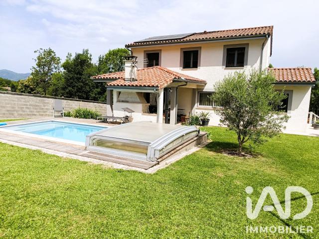 Maison 5 pièces 117 m²