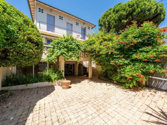 Maison 5 pièces 186 m²