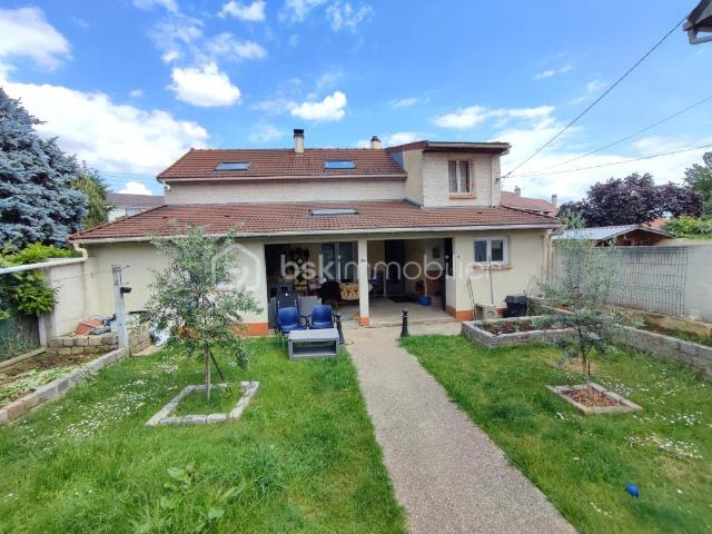 Maison 5 pièces 117 m²