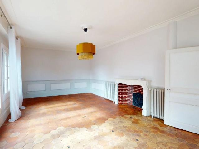 Maison 5 pièces, 118 m² à louer à Nogent le Phaye 28630