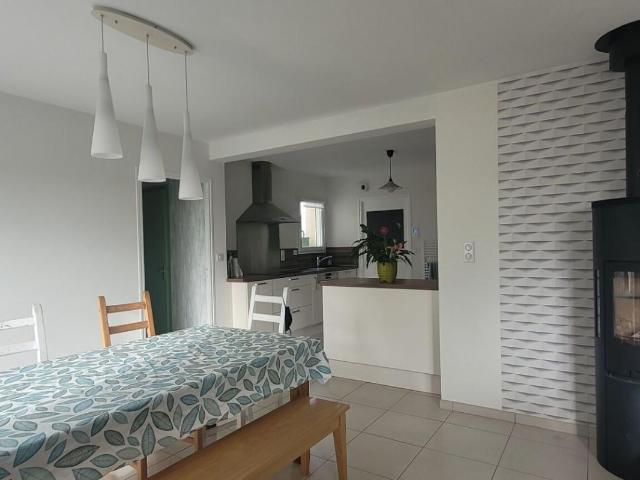 Maison 5 pièces, 118 m² à louer à Yffiniac 22120