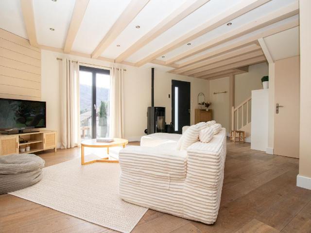 Maison 5 pièces, 119 m² à louer à Cruseilles 74350