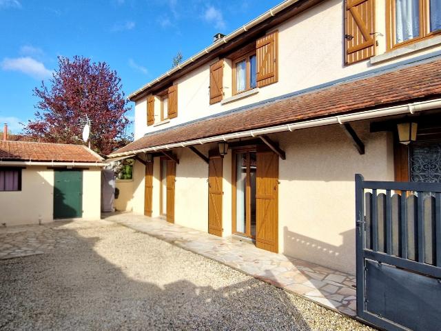 Maison 5 pièces 110 m²