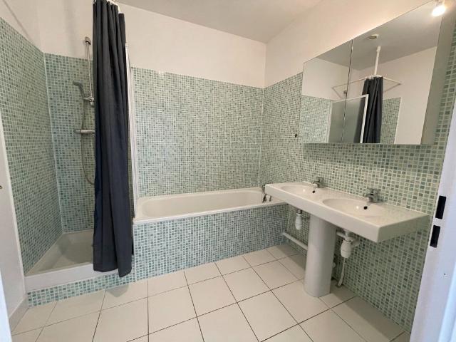Maison 5 pièces, 110 m² à louer à Olivet 45160