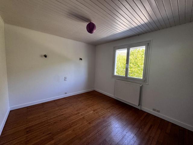 Maison 5 pièces, 110 m² à louer à Lons le Saunier 39000