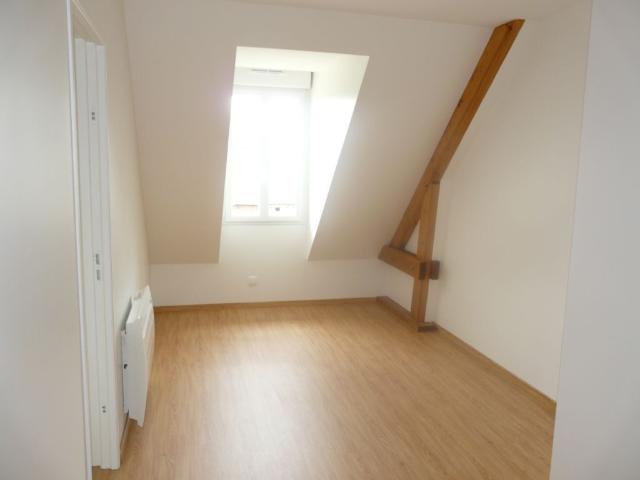 Maison 5 pièces, 110 m² à louer à Parville 27180
