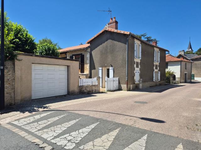 Maison 5 pièces, 110 m² à louer à Smarves 86240