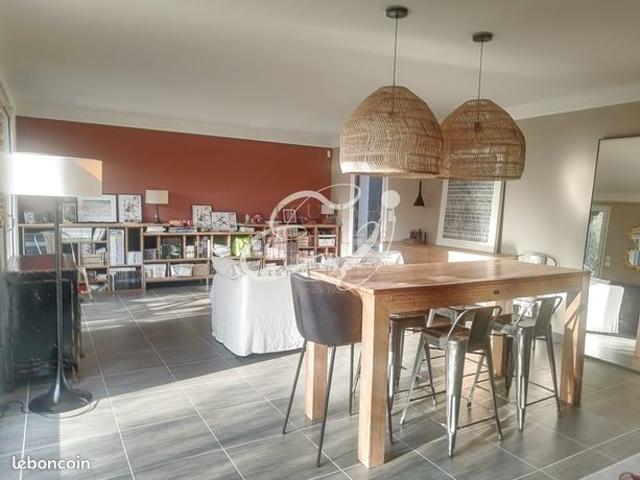 Maison 5 pièces 111 m²