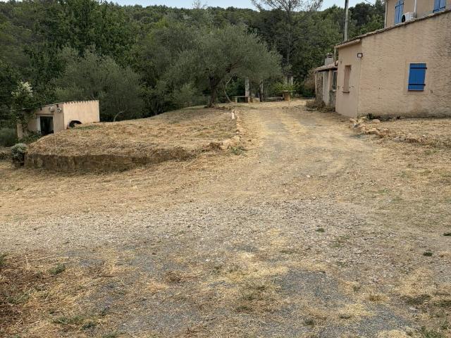 Maison 5 pièces, 112 m² à louer à Carcès 83570