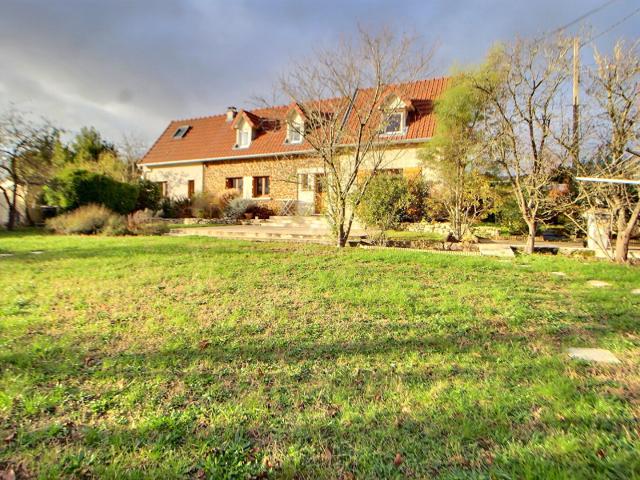 Maison 5 pièces 140 m²