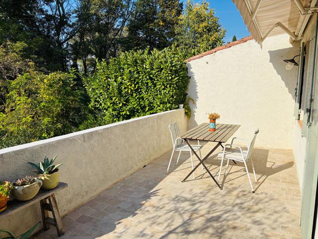 Maison 5 pièces, 113 m² à louer à Aix en Provence 13090