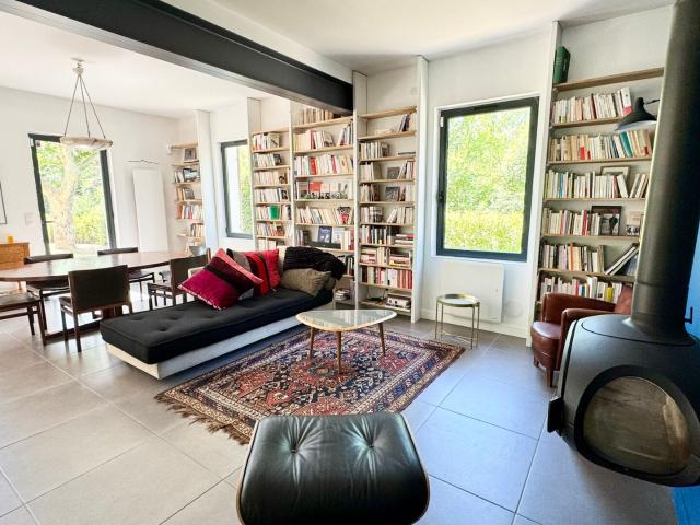 Maison 5 pièces, 113 m² à louer à Aix en Provence 13100