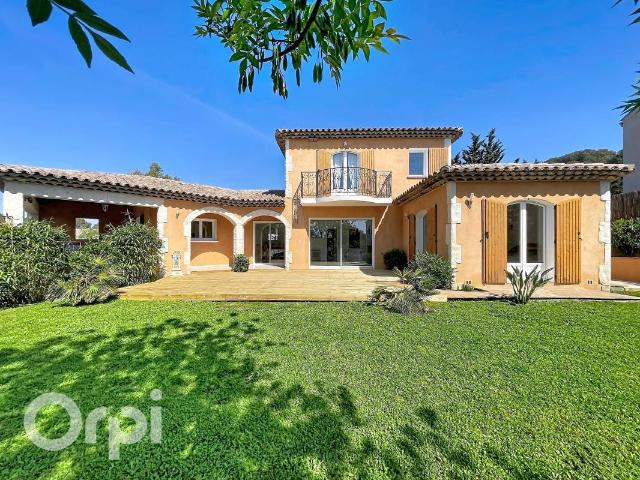 Maison 5 pièces 125 m²