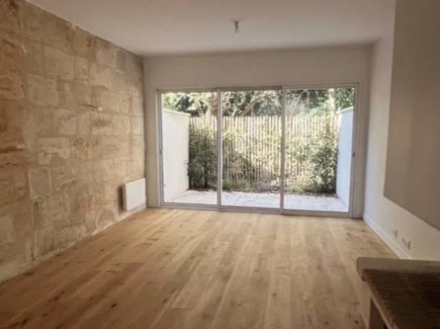 Maison 5 pièces, 125 m² à louer à Bordeaux 33000