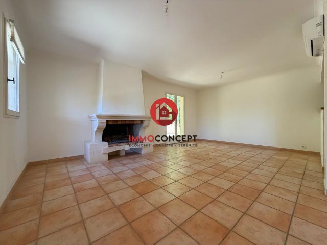 Maison 5 pièces, 125 m² à louer à Laudun l'Ardoise 30290