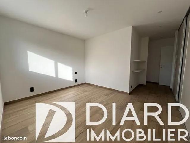 Maison 5 pièces 126 m²