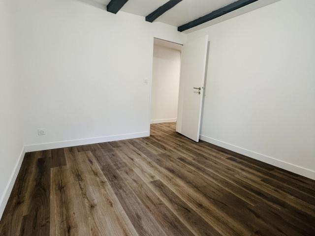Maison 5 pièces, 126 m² à louer à Ballan Miré 37510
