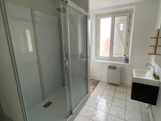 Maison 5 pièces, 126 m² à louer à Bologne 52310