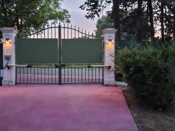 Maison 5 pièces, 126 m² à louer à Esparron 83560