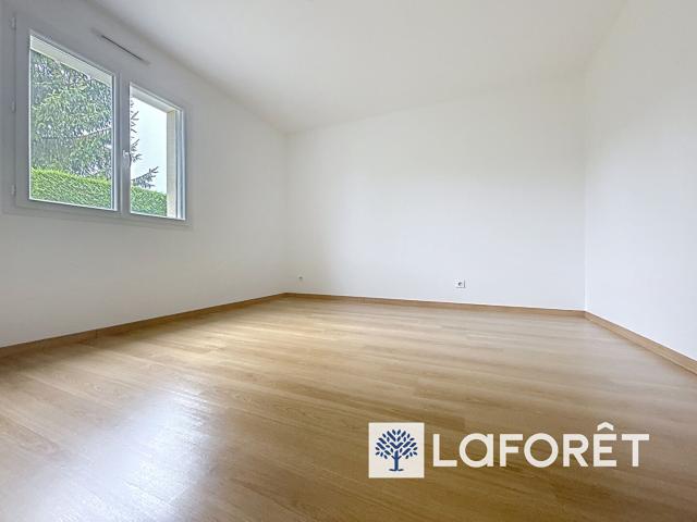 Maison 5 pièces, 128 m² à louer à Bourgoin Jallieu 38300