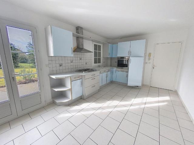 Maison 5 pièces, 128 m² à louer à Saint Cyr sur Loire 37540