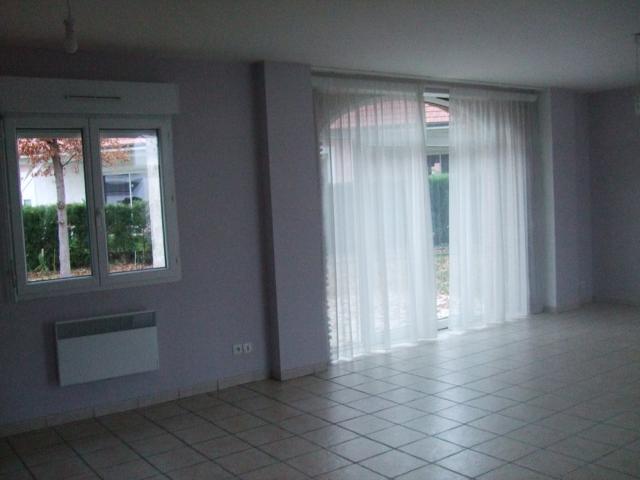 Maison 5 pièces, 128 m² à louer à Sauvagnon 64230