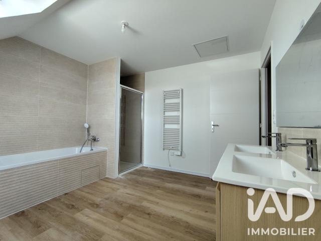 Maison 5 pièces, 129 m² à louer à Ingré 45140