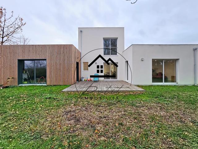 Maison 5 pièces 120 m²